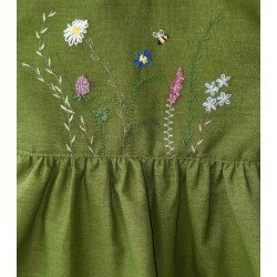 Sommerkjole med søde broderier af vilde blomster fra Tom&Lisa